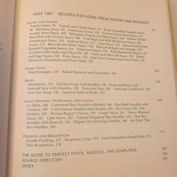 VINTAGE Cookbook The Ultimate Pasta Machine Hardbound Photos Recipes - Picture 10 of 13